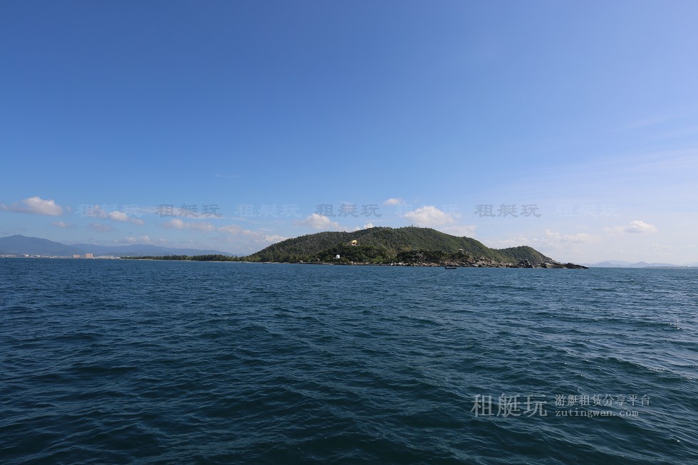 三亞旅游游艇租賃，三亞港至西島航線(xiàn)